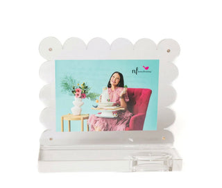 NF Clearly A-Nora-ble Scalloped Acrylic Frame