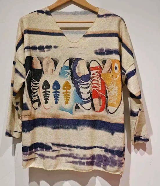 Italian Cozy Cream Sneakers Sweater One Size LOOWIE