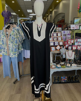 Venus Maxi Black Dress