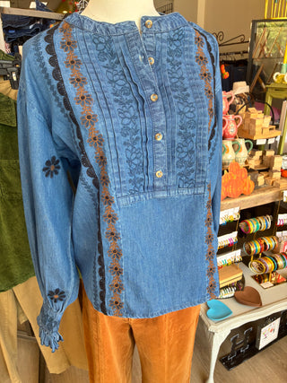 Tru Luxe split neck embroidery top